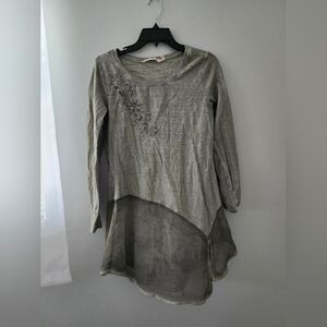 Asymmetrical long sleeve blouse